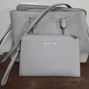 Michael Kors Elegant Gray Shoulder Bag Set